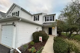 1221 Brookdale Dr, Carpentersville, IL 60110 - Photo 1