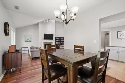 1302 Pimlico Parkway #-, Libertyville, IL 60048 - Photo 7