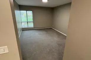1919 Prairie Square, Schaumburg, IL 60173 - Photo 13