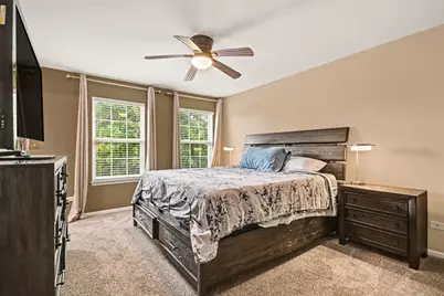 2852 Lindgren Court, Aurora, IL 60503 - Photo 9