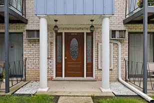 8519 W Catherine Ave, Chicago, IL 60656 - Photo 3