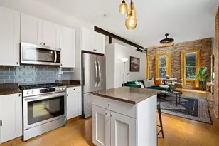 2042 N Winchester Ave, Chicago, IL 60614 - Photo 5