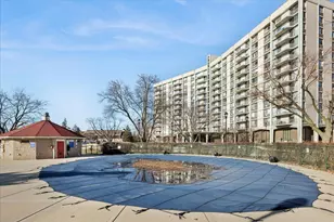 20 N Tower Rd, Oak Brook, IL 60523 - Photo 21