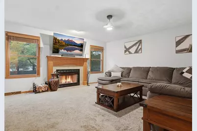 13208 Glencree Lane, Rockton, IL 61072 - Photo 11