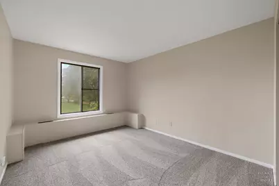 4602 W Northfox Lane #6, McHenry, IL 60050 - Photo 13
