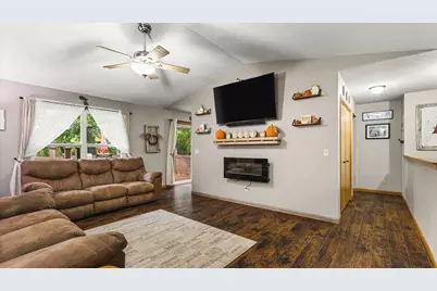 5508 Reidenbach Road, South Beloit, IL 61080 - Photo 5