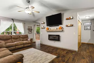 5508 Reidenbach Rd, South Beloit, IL 61080 - Photo 5