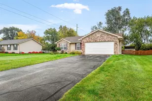 5508 Reidenbach Rd, South Beloit, IL 61080 - Photo 3