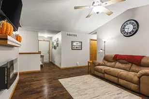5508 Reidenbach Rd, South Beloit, IL 61080 - Photo 7