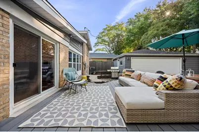 305 Wilshire Drive W, Wilmette, IL 60091 - Photo 23