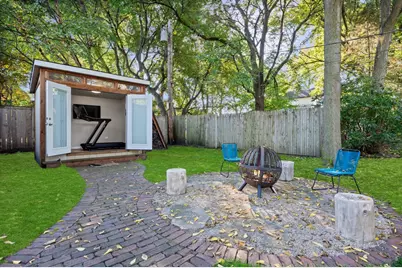 305 Wilshire Drive W, Wilmette, IL 60091 - Photo 25
