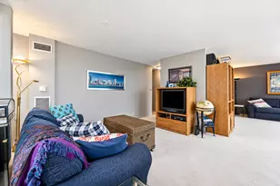 100 E Walton St, Chicago, IL 60611 - Photo 7