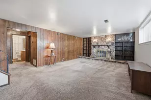 218 Desmond Dr, Schaumburg, IL 60193 - Photo 23