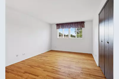 218 Desmond Drive, Schaumburg, IL 60193 - Photo 19