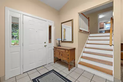 213 Liberty Avenue, Fox River Grove, IL 60021 - Photo 3