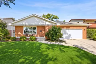706 Courtland Cir, Western Springs, IL 60558 - Photo 1