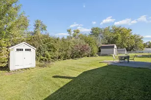 10238 Hilltop Dr, Orland Park, IL 60462 - Photo 15