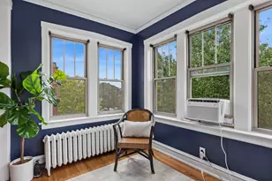240 S Maple Ave, Oak Park, IL 60302 - Photo 9