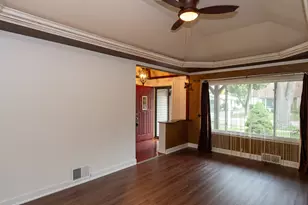 625 S 2nd St, West Dundee, IL 60118 - Photo 5