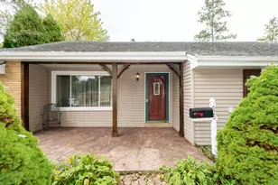 625 S 2nd St, West Dundee, IL 60118 - Photo 3