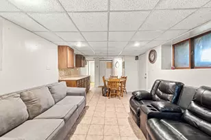 4818 N Menard Ave, Chicago, IL 60630 - Photo 31