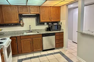 375 Plum Creek Dr, Wheeling, IL 60090 - Photo 11