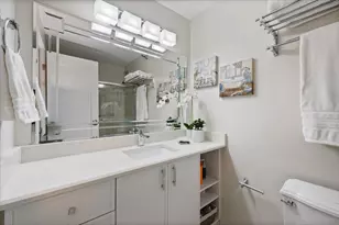 480 N McClurg Ct, Chicago, IL 60611 - Photo 13