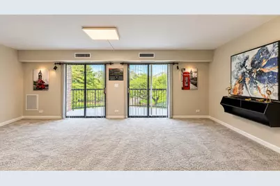 1605 E Central Road #202A, Arlington Heights, IL 60005 - Photo 5
