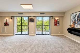 1605 E Central Rd, Arlington Heights, IL 60005 - Photo 5