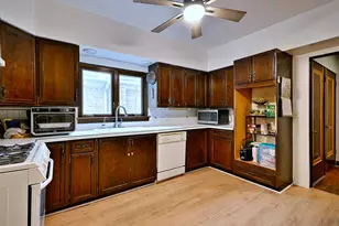 5856 N Mobile Ave, Chicago, IL 60646 - Photo 31