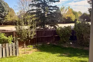 7055 Nathan Ln, Carpentersville, IL 60110 - Photo 17