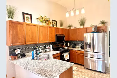 7055 Nathan Lane, Carpentersville, IL 60110 - Photo 3