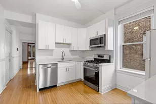 3746 N Lakewood Ave, Chicago, IL 60613 - Photo 9