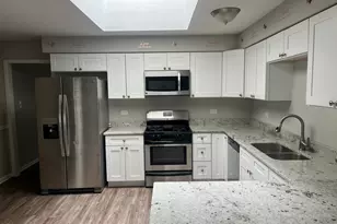 17007 Marilyn Dr, Tinley Park, IL 60477 - Photo 3