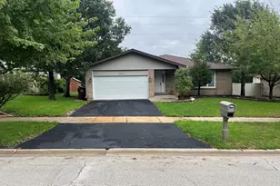 17007 Marilyn Dr, Tinley Park, IL 60477 - Photo 1