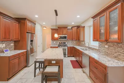 105 Rosewood Drive, Streamwood, IL 60107 - Photo 15