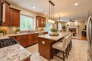 105 Rosewood Dr, Streamwood, IL 60107 - Photo 13