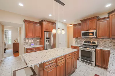 105 Rosewood Drive, Streamwood, IL 60107 - Photo 17