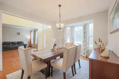 105 Rosewood Drive, Streamwood, IL 60107 - Photo 9