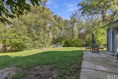 215 Valley Drive, Oakwood Hills, IL 60013 - Photo 17