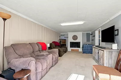 215 Valley Drive, Oakwood Hills, IL 60013 - Photo 13