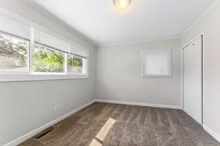 140 Nashua St, Park Forest, IL 60466 - Photo 11