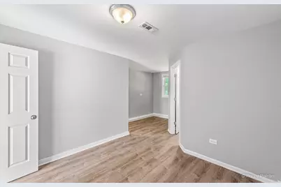 544-548 N Hainesville Road, Round Lake Park, IL 60073 - Photo 21