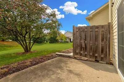 36098 N New Bridge Court, Gurnee, IL 60031 - Photo 23