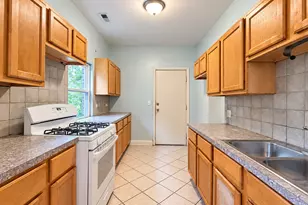 318 N Lorel Ave, Chicago, IL 60644 - Photo 3