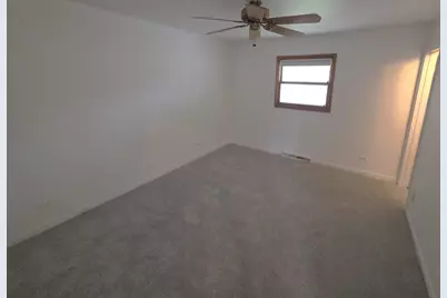 73 Forest Lane, Elk Grove Village, IL 60007 - Photo 13