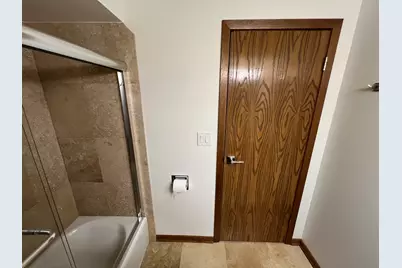 2416 W Foster Avenue #1N, Chicago, IL 60625 - Photo 33