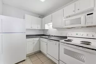 10 E Ontario St, Chicago, IL 60611 - Photo 7