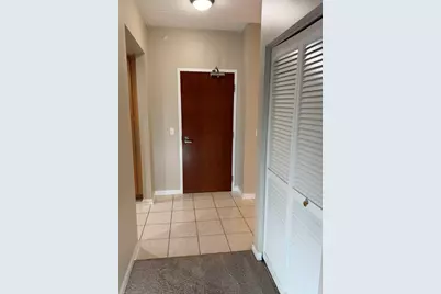 6420 Double Eagle Drive #302, Woodridge, IL 60517 - Photo 5