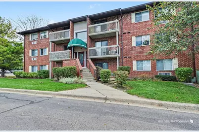 960 N Lakeside Drive #2-A, Vernon Hills, IL 60061 - Photo 1